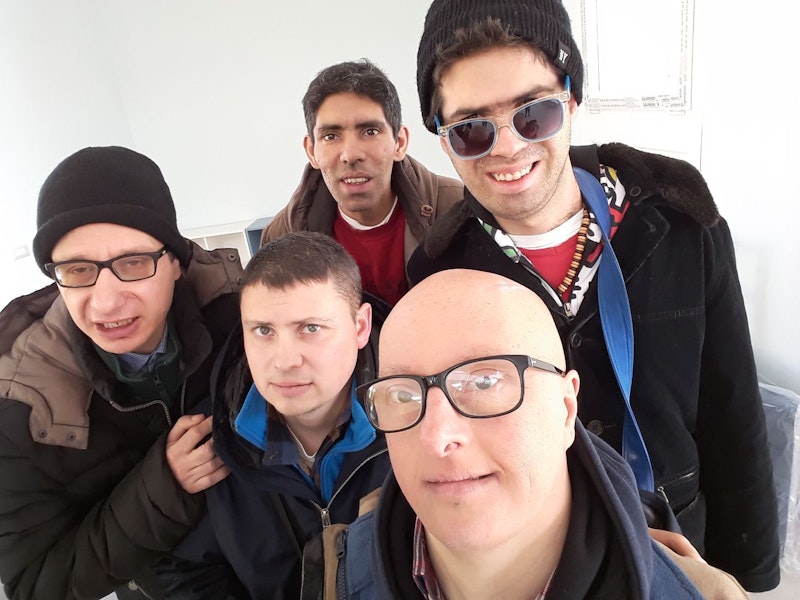 1523614260042865 1521018254794267 selfie