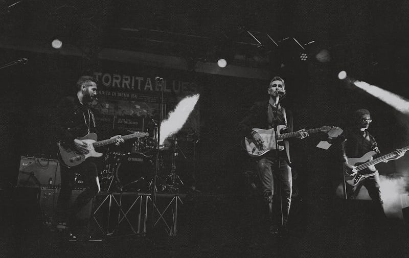 1576586494677025 the fullertones live2