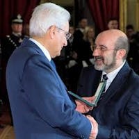 1587026386185715 con il presidente