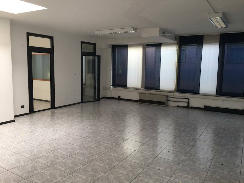 1615998171923705 sala svuotata