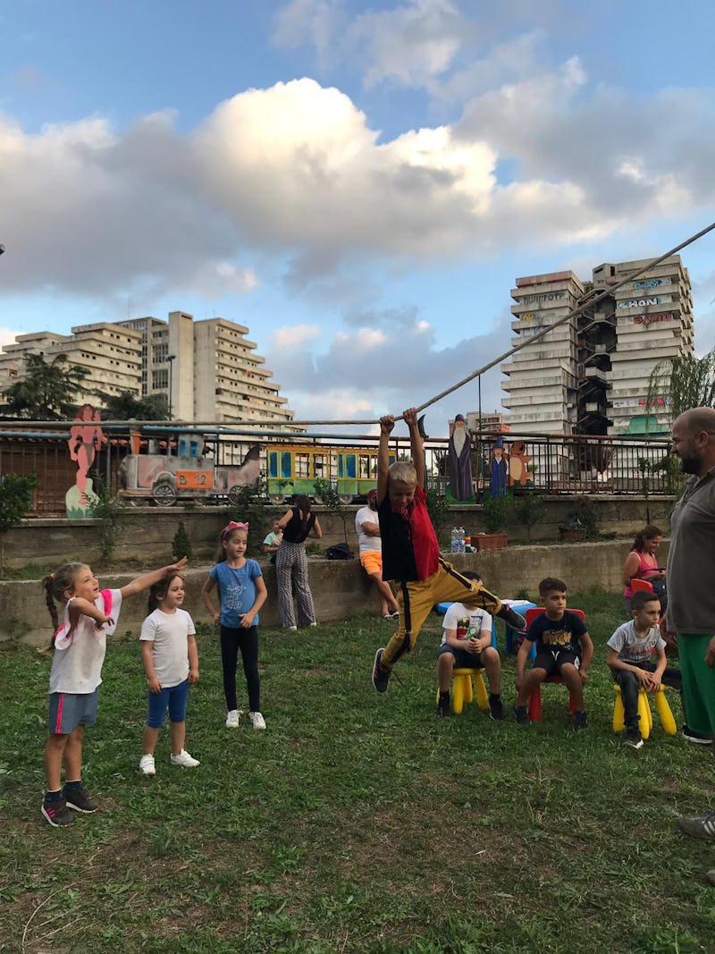 1631262966483294 esterno